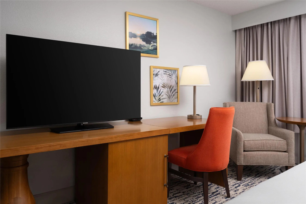 DoubleTree by Hilton Gainesville
