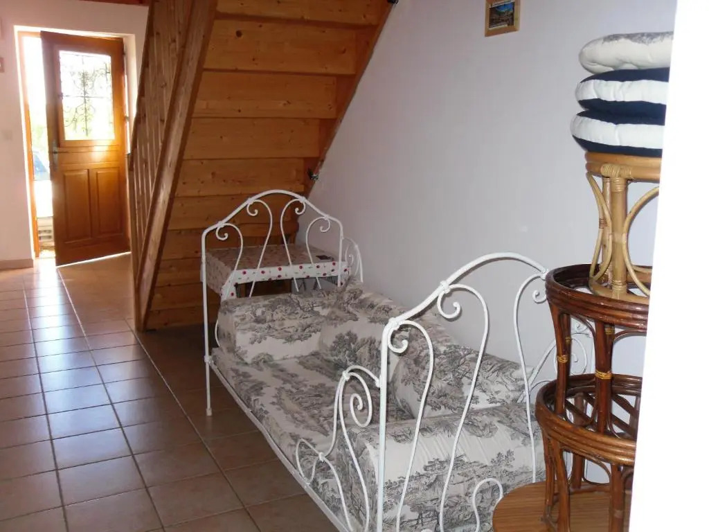 Maison de 3 chambres avec piscine privee jardin et wifi a Puycelsi