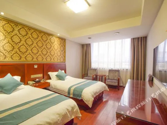 Dongfen Hotel (Pingyang Shuitou)
