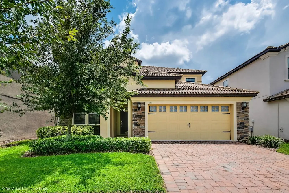 1431 Moon Valley Drive