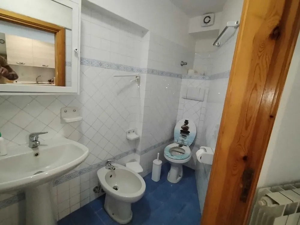 Ischia Ponte Romantic Apartment in the Historical Center and Near the sea