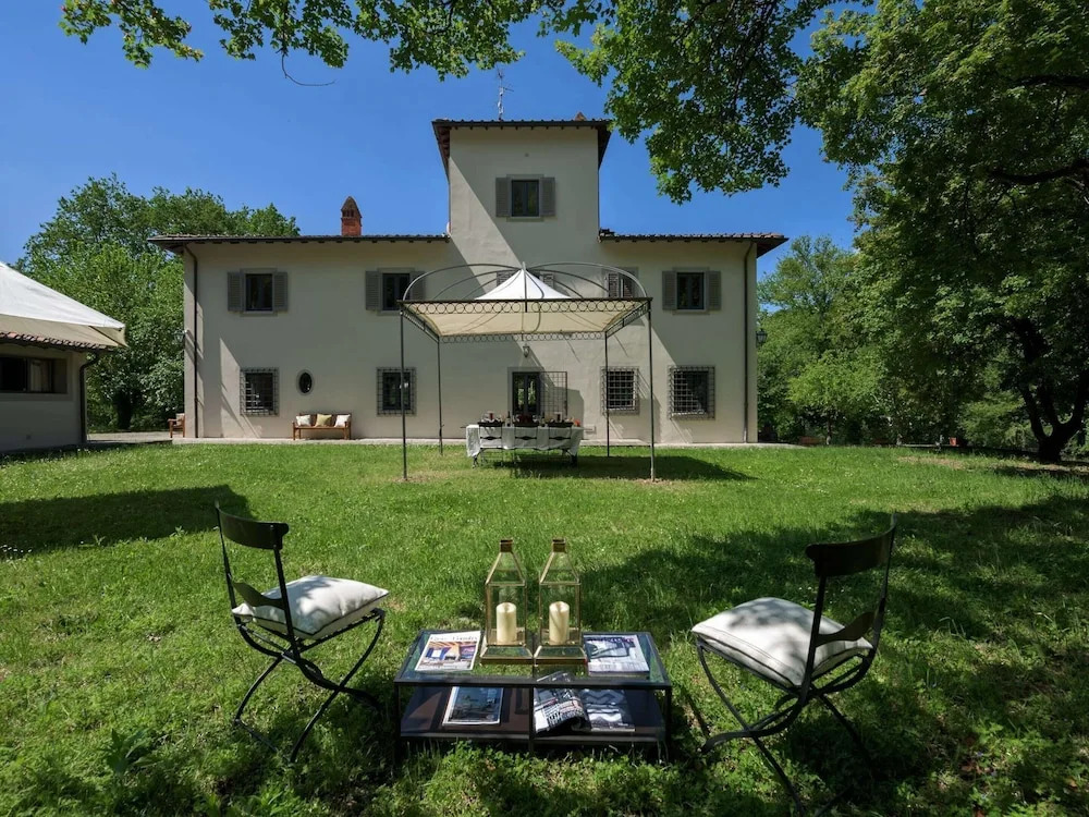 Belvilla by OYO Villa Arnia