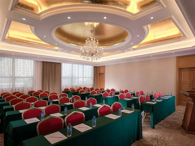 Vienna International Hotel (Dongguan Mayong Central Avenue)