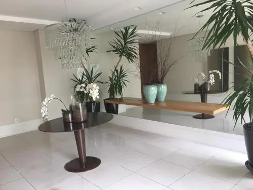 Apartamento Menara Morumbi - 150m do Hospital Albert Einstein, Faculdade e Estádio - 1 vaga de garagem