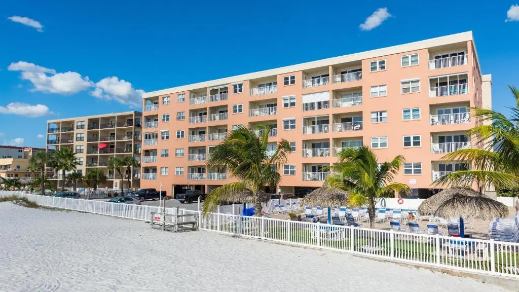 207 Beach Place Condos