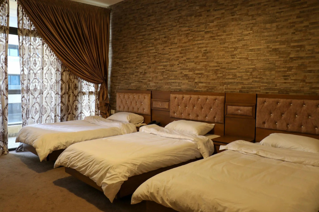 Grand Suites Hotel