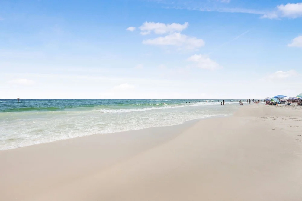 Tradewinds 1301 Beachfront Top-floor
