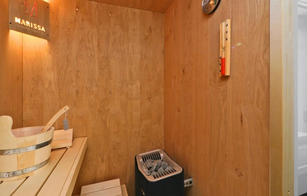 Awesome home in Lembruch/Dümmer See w/ Sauna and 2 Bedrooms