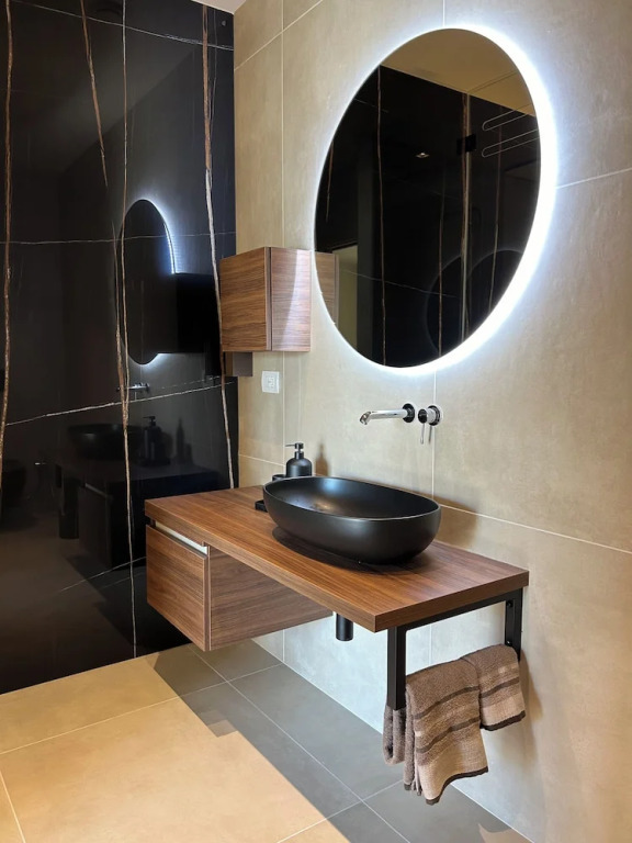 golden suites 2