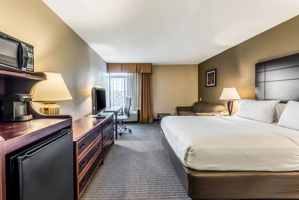 Clarion Hotel - Cincinnati North