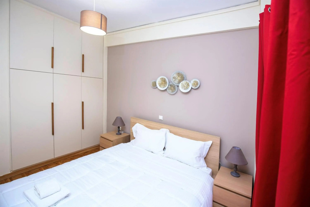 Lycabettus Quiet Renovated Apartment