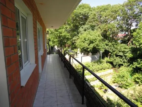 Guest House on Sanatornaya 6