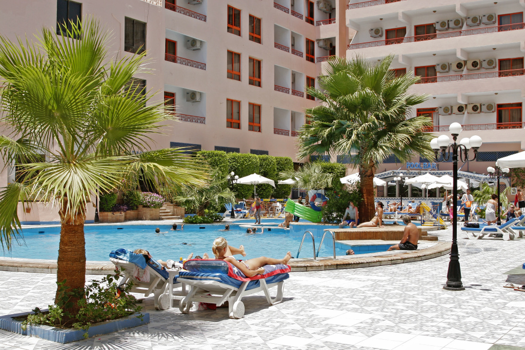 Отель Empire Aqua Park