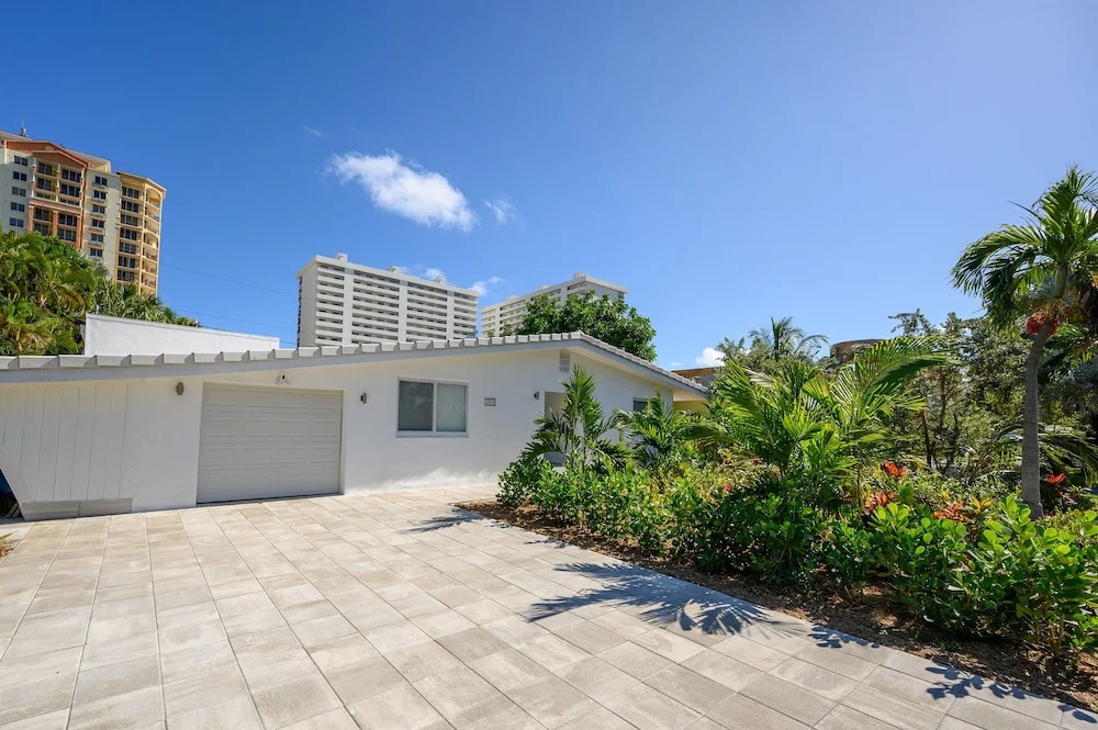 New Listing! Designer Beach Hideaway W/ Pool 4 Bedroom Home