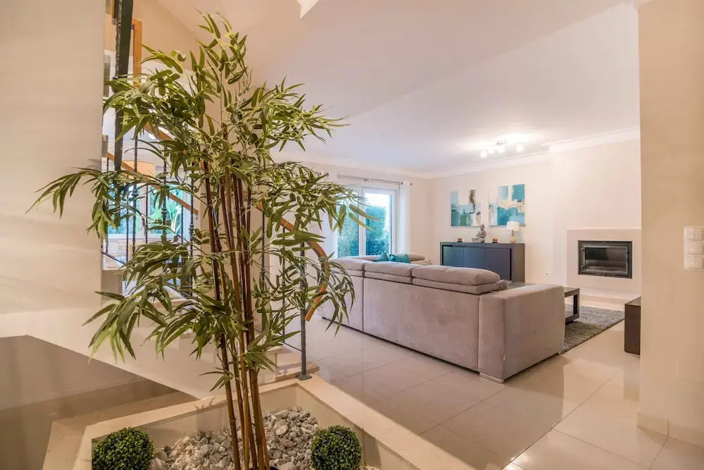 Portimão Elegant House by Homing