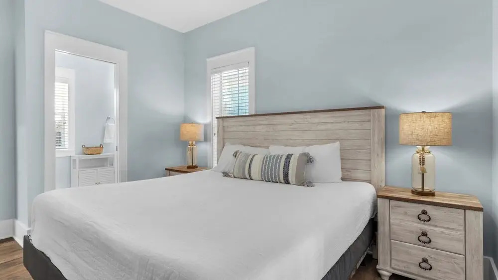 Dog Friendly @ Bungalows at Seagrove; 2 Blocks to Beach ~ Overlooks Pool/spa