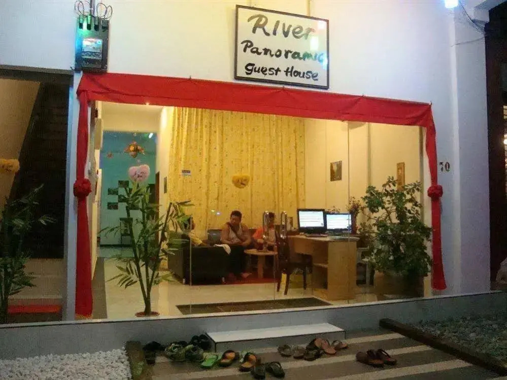River Golden House - Hostel