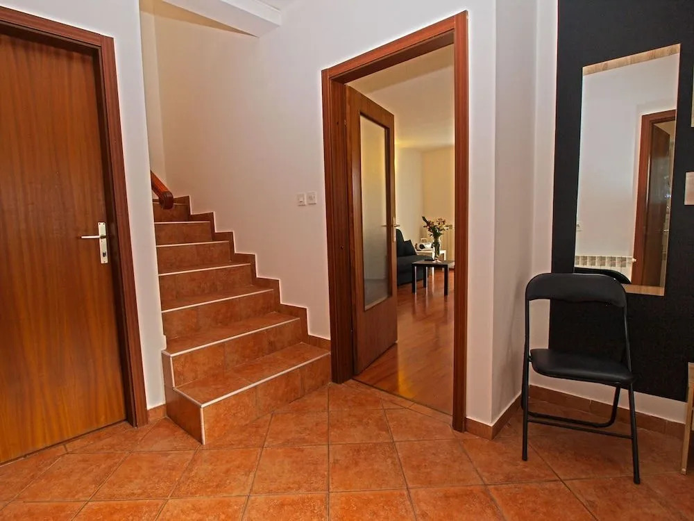 House Orbanin 1092