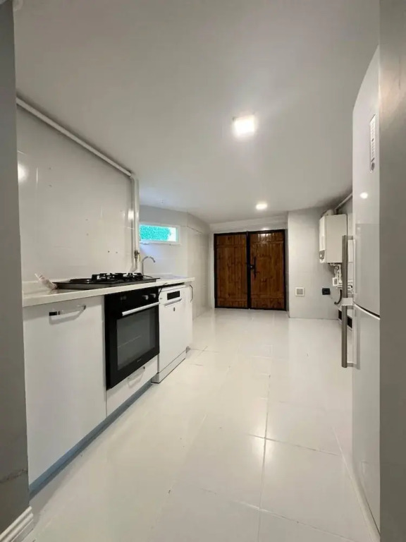 Yeşil Panjurlu Villa Otel