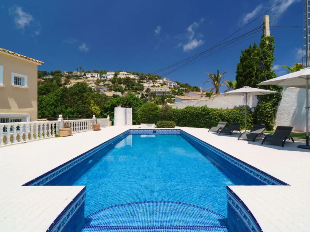 House Alina Moraira