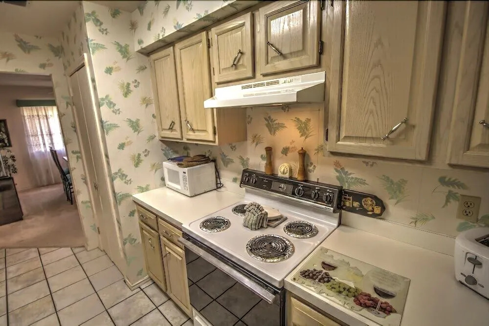The Campeche Town House 2 Bedroom Townhouse by RedAwning