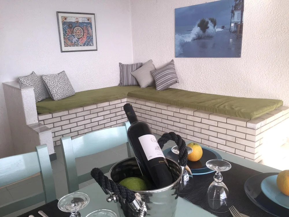 Apartment With one Bedroom in , With Wonderful sea View, Enclosed Garden and Wifi - 10 m From the Beach