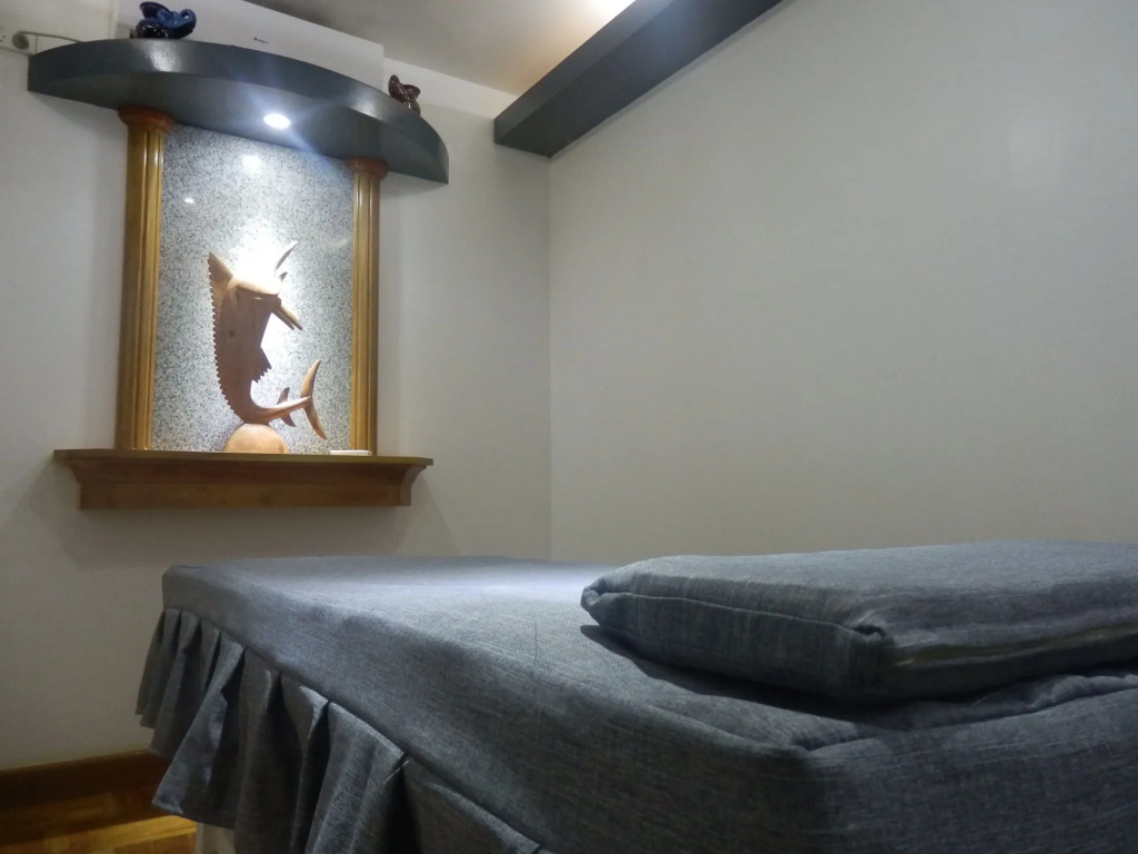 Hideaway Hotel