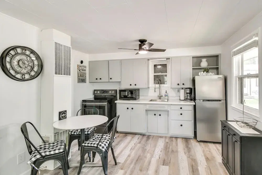 Steps to Water + Boating: Houghton Lake Retreat