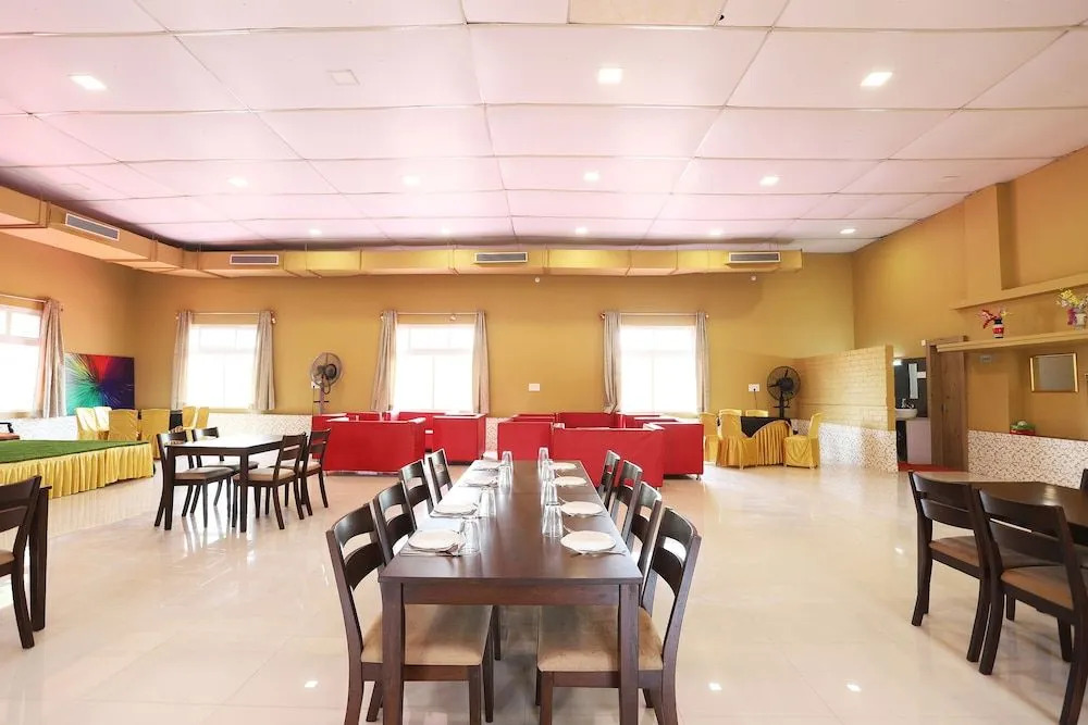 Oyo 46175 Blue Lotus Club And Resorts