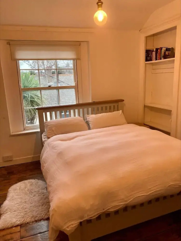 Spacious 3 Bedroom Family Home in North Strand