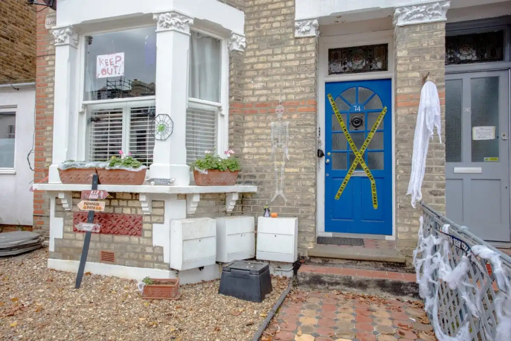 The Crescent Moon - Elegant 1bdr Flat