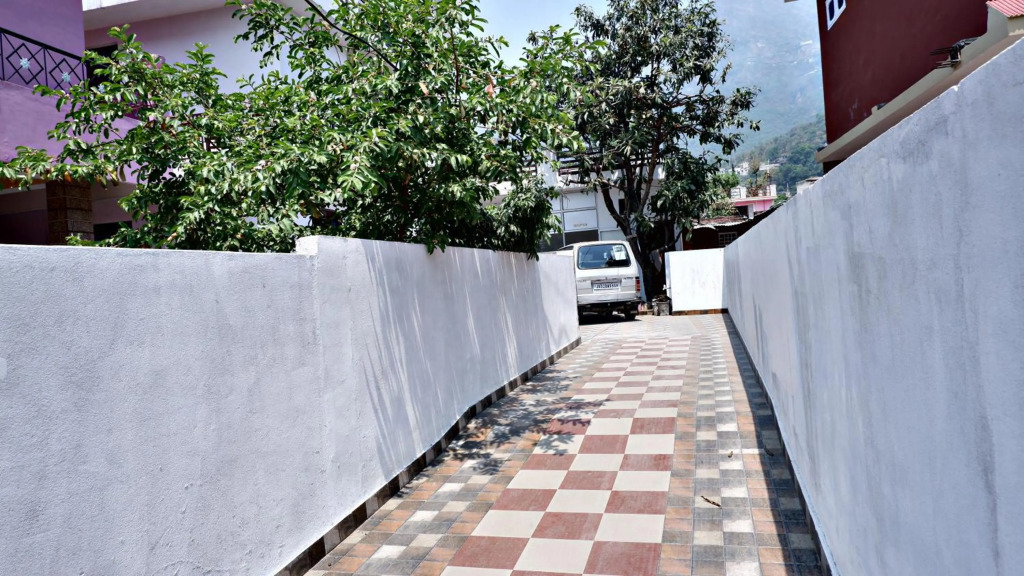 Saatvik Homestay with Free Pickup & Drop for Vaishno Devi Yatra