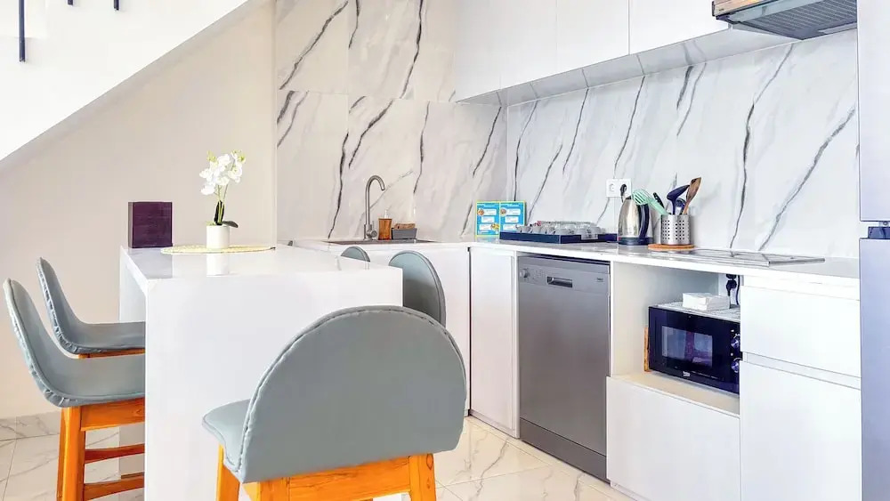 Cozy Seminyak Loft 360