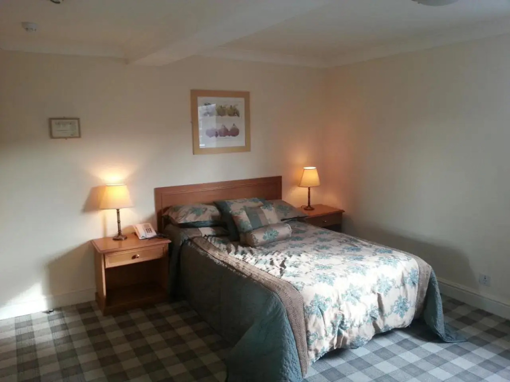 The Avalon Hotel - Guest House