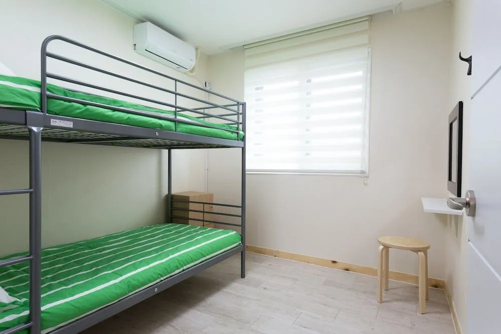 Lian Guesthouse - Hostel