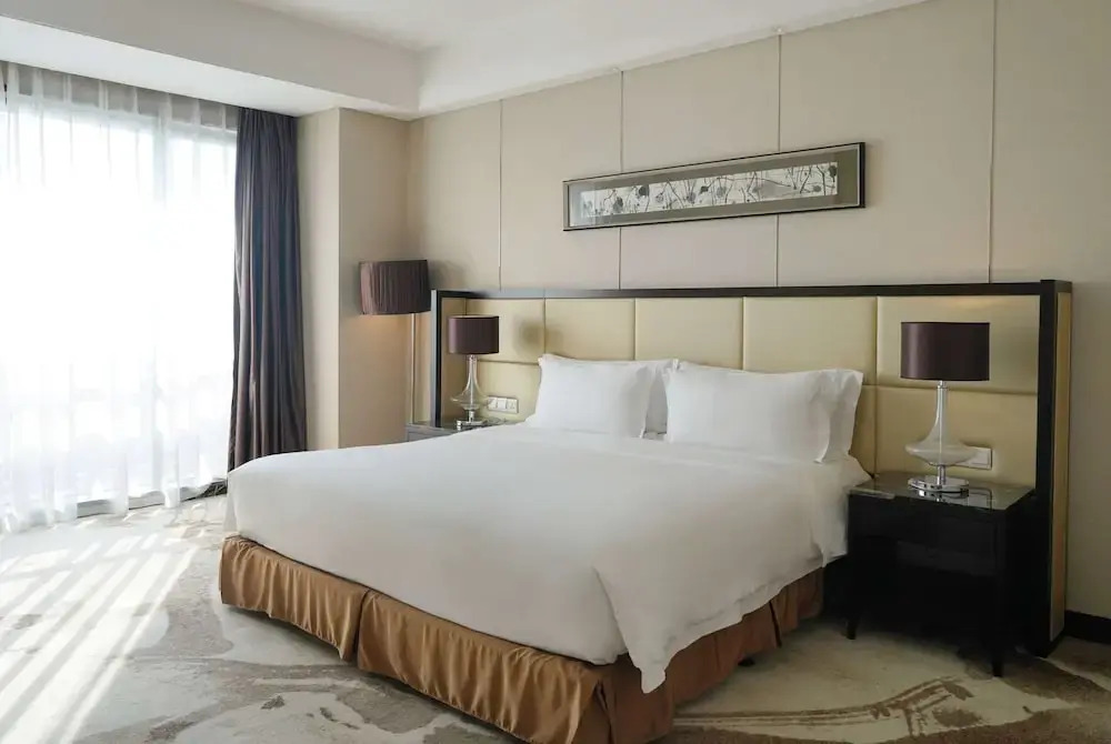 Howard Johnson by Wyndham Changsheng Plaza Meizhou