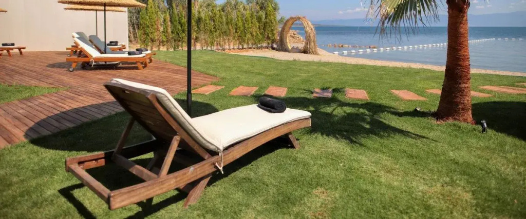 Parna Hotel