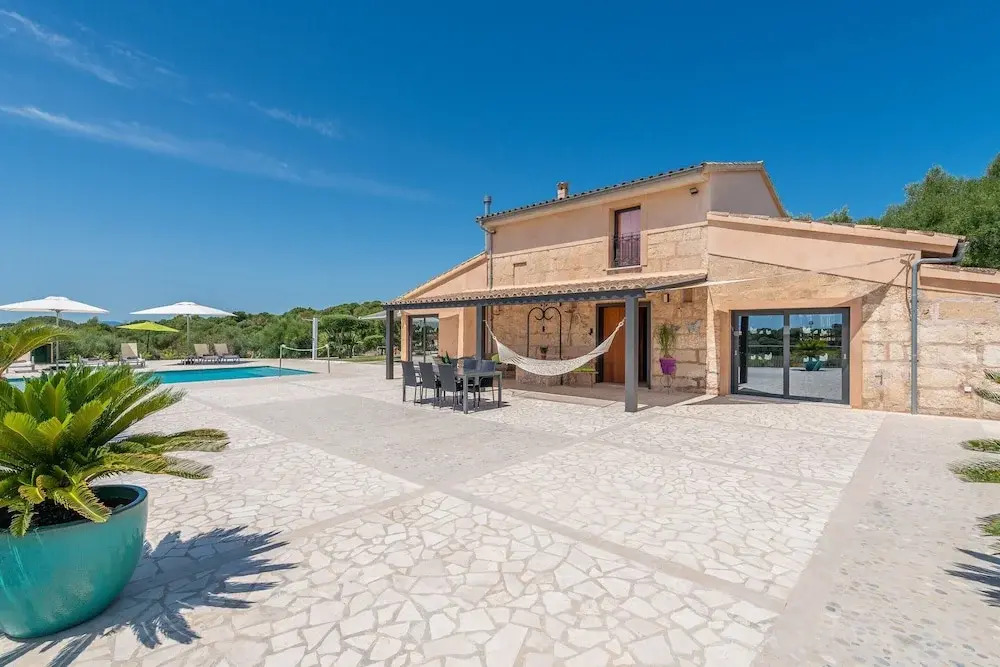 - House In
