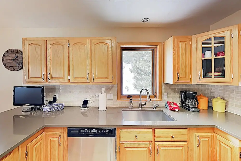 98 Mountain View Trail Cabin - 3 Br cabin by RedAwning