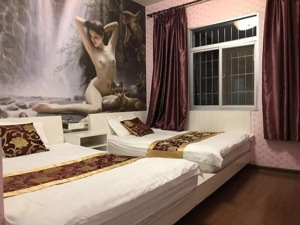 Little Stay Guesthouse