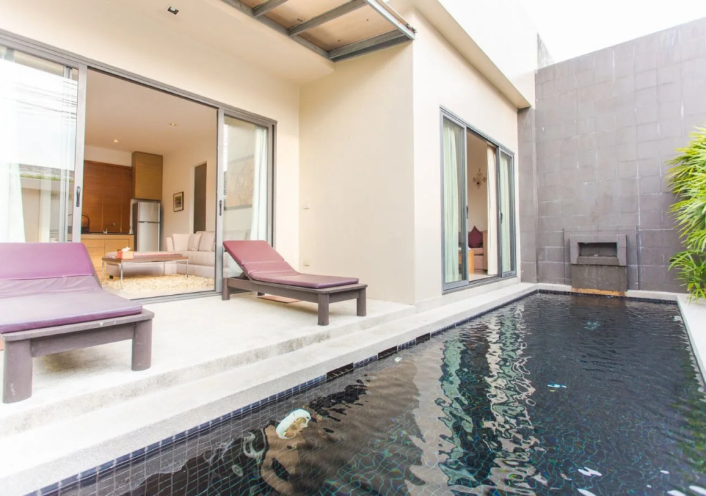 Seastone Pool Villa