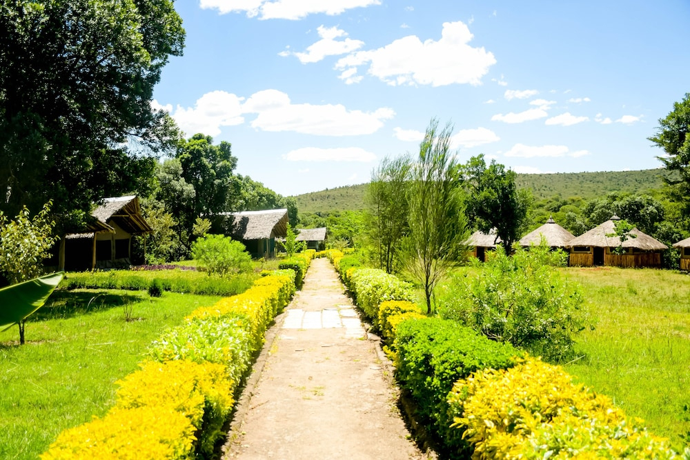 Giraffe Hills Mara Camp