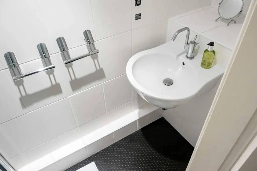 ☆ Central, Spacious Apartment Close to University☆