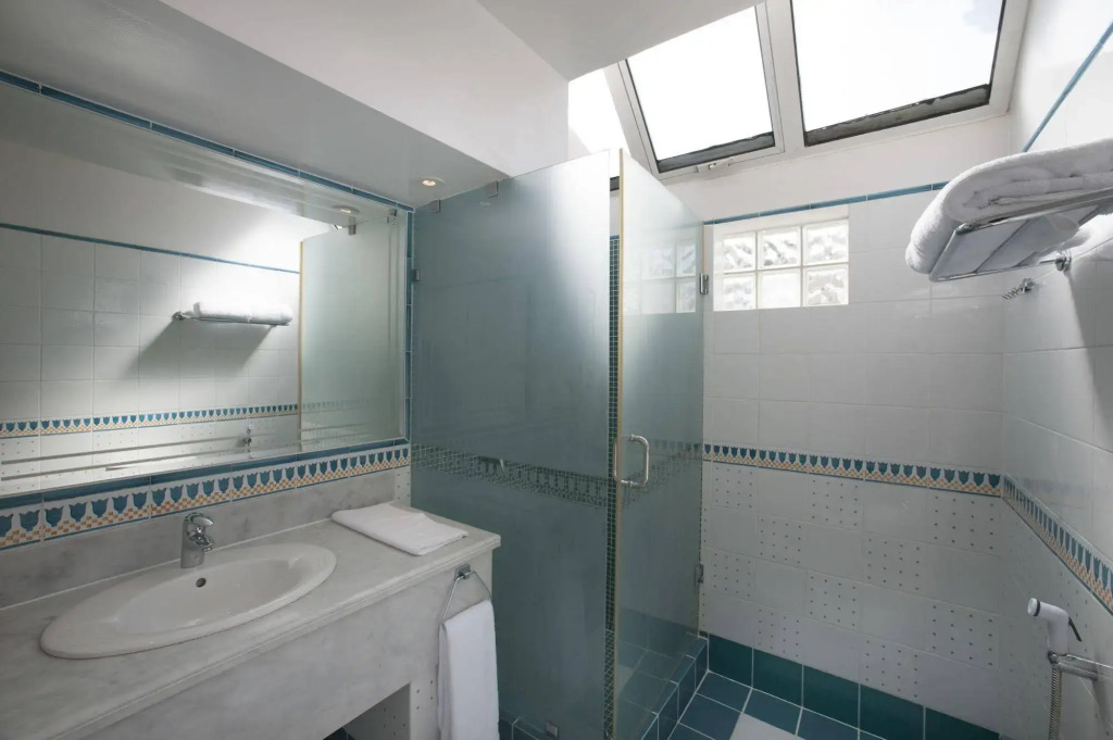 AlBander Hotel & Resort