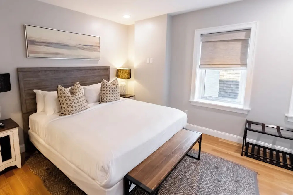 The Newport Lofts - 364 Thames Street