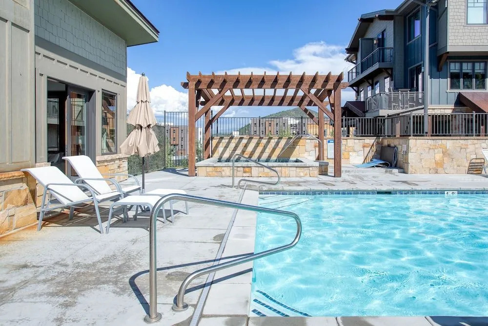 Red Pine Retreat at Canyons Village