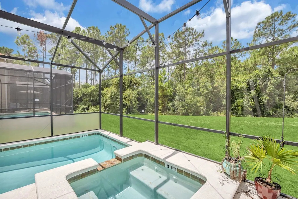 Paradise Palms 2908
