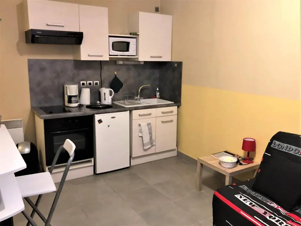 studio - baignoire - prêt de vtt - lave linge