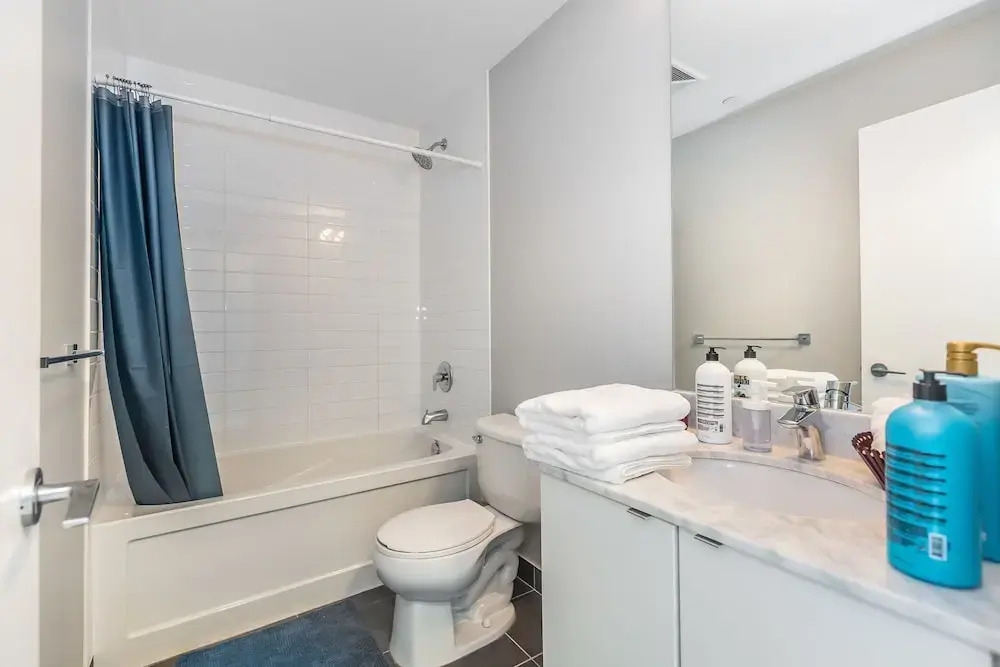 Trendy, Executive Studio, in Downtown TO