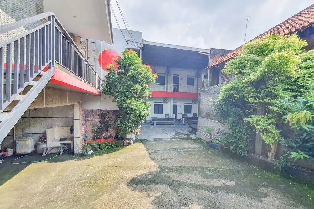 RedDoorz Syariah near Universitas Muhammadiyah Cirebon